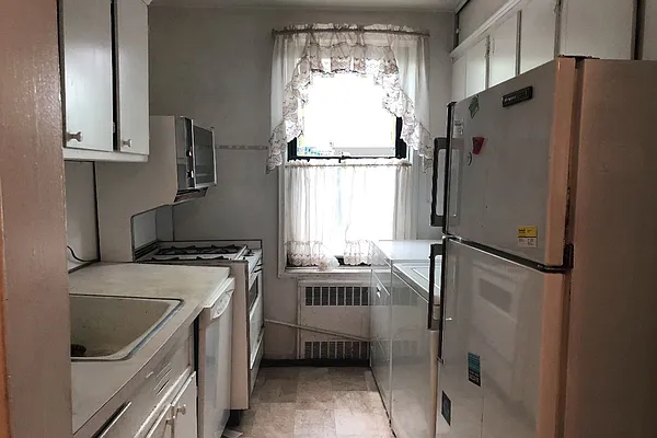 Sold by Continent Realty LLC | media 5