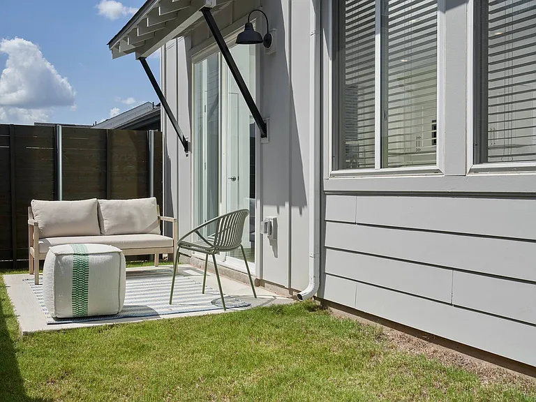 YardHomes Hero Way — Photo 8