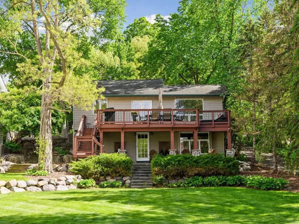 3806 Sunset Dr, Spring Park, MN 55384