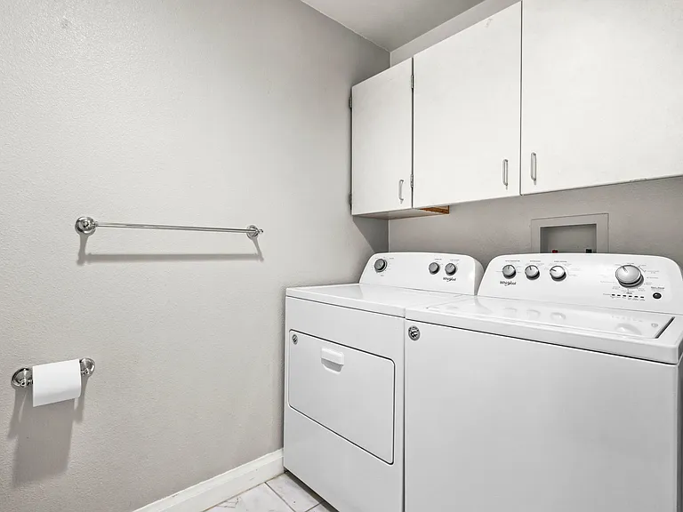 2385 Cascade Hwy SE #1 — Photo 13