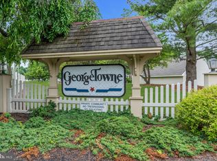 11 Hopkinson Ct, Hightstown, NJ 08520