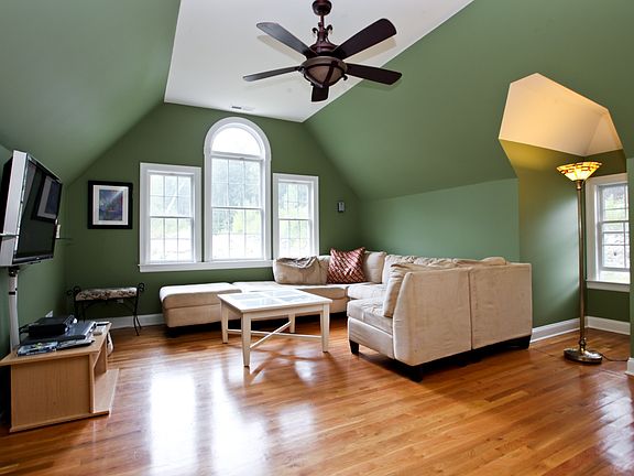 5th image of 1600 Fox Tail Ln