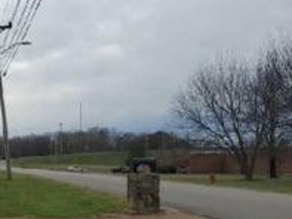 Exterior Neighborhood (street photo)