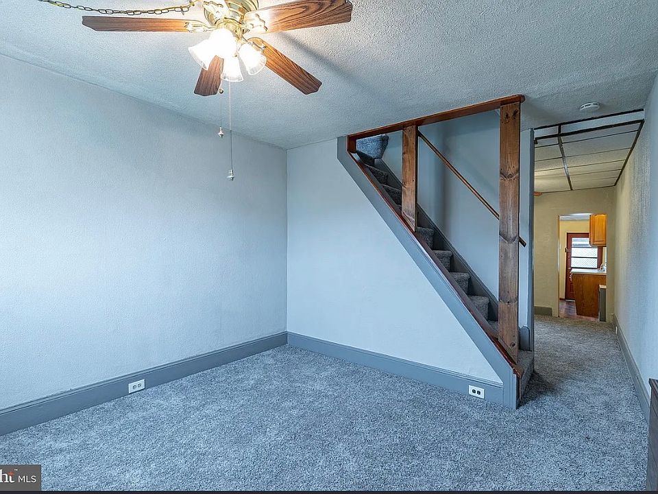 2nd image of 3073 Weikel St
