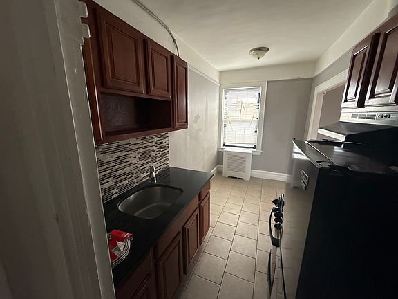 3rd image of 25-27 N Harrison St #603A