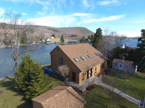 2nd image of 1784 Mountainview Dr