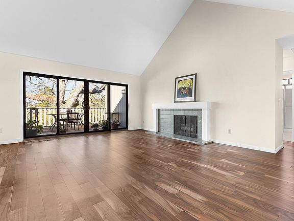 5th image of 11 Oak Forest Lane