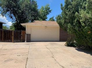 621 S Paris St, Aurora, CO 80012