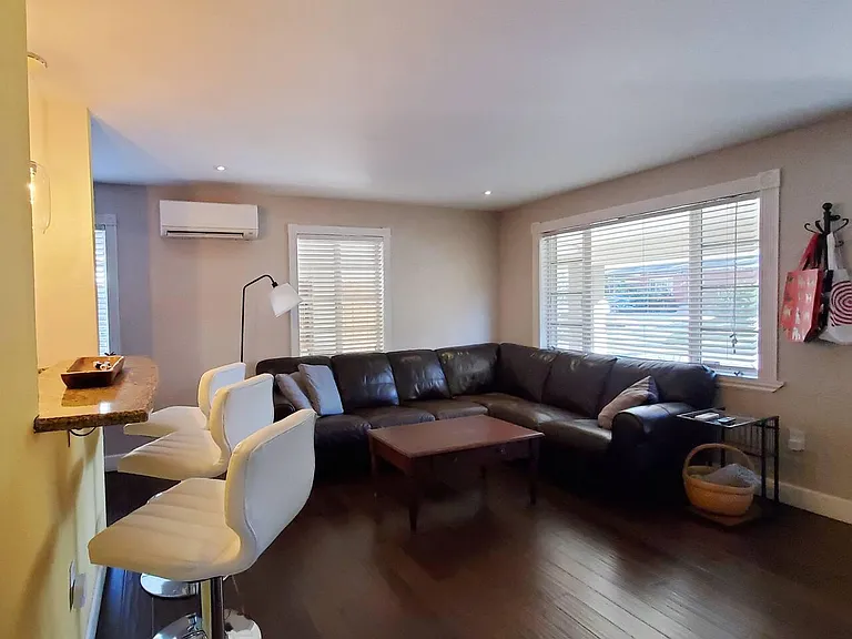 207 E Kaley St — Photo 11