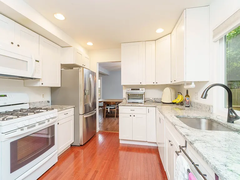 6224 Capella Ave — Photo 8