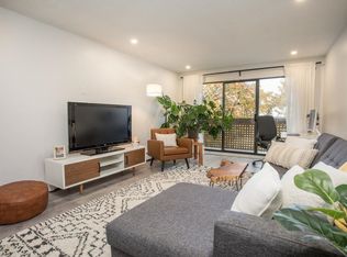 7151 Edmonds St #309, Burnaby, BC V3N4N5