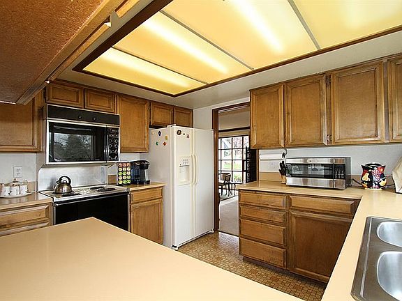 5th image of 15304 NE 108th Pl