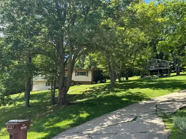 119 Sunny Ln, Newark, OH 43055