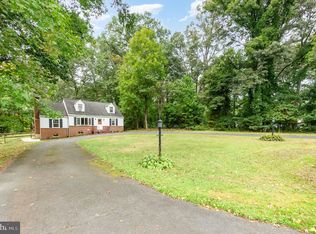 902 Pine Rd, Joppa, MD 21085