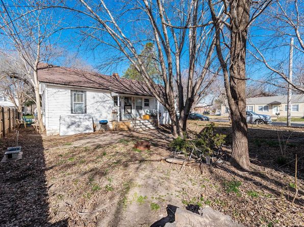 wichita-kansas-77356117 picture