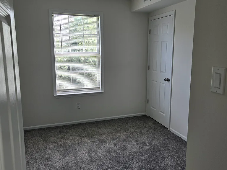 593 S Dove Rd #B — Photo 18