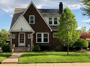 614 W Richwoods Blvd, Peoria, IL 61604