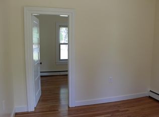 67 N Whitney St #2, Amherst, MA 01002
