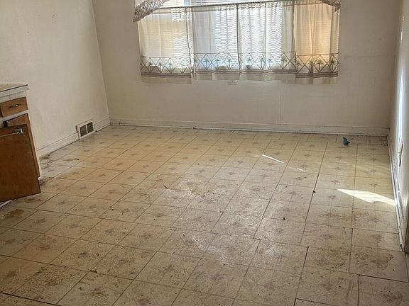 2nd image of 14522 S Union Ave