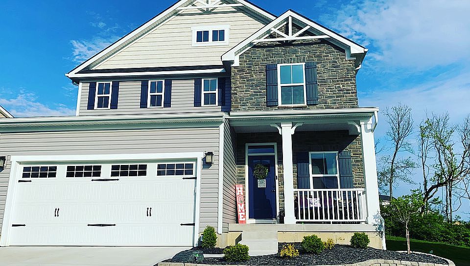 1st image of 8076 Valley Crossing Dr