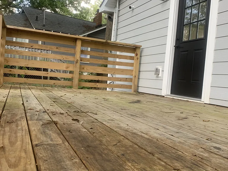 1013 Elm St — Photo 3