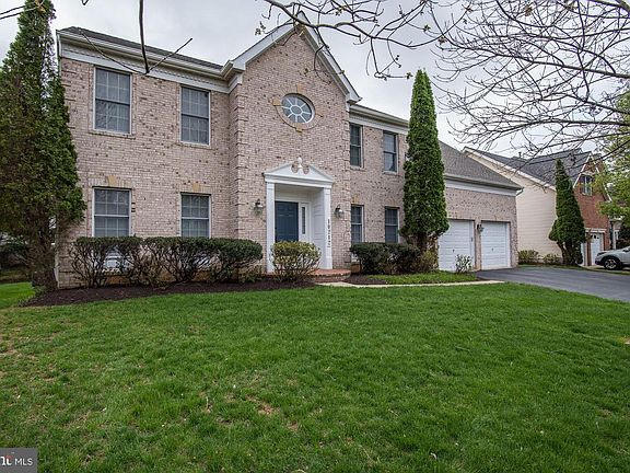 3rd image of 10212 Daphney House Way