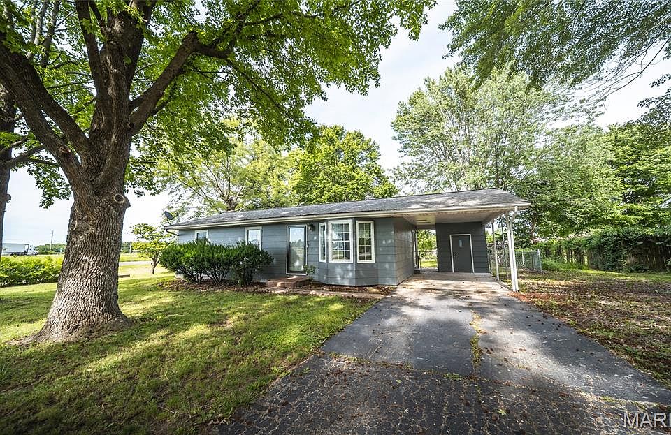 1st image of 1 Marion Dr