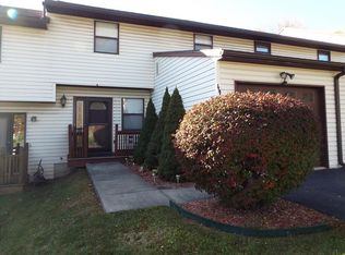49 Woodhill Ct, Binghamton, NY 13904