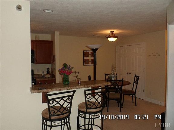 3rd image of 623 Wyndhurst Dr Unit 204
