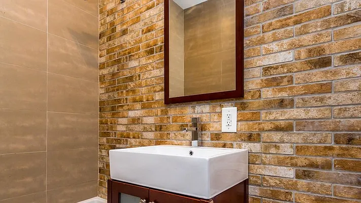 Rented by Nooklyn NYC LLC | media 25