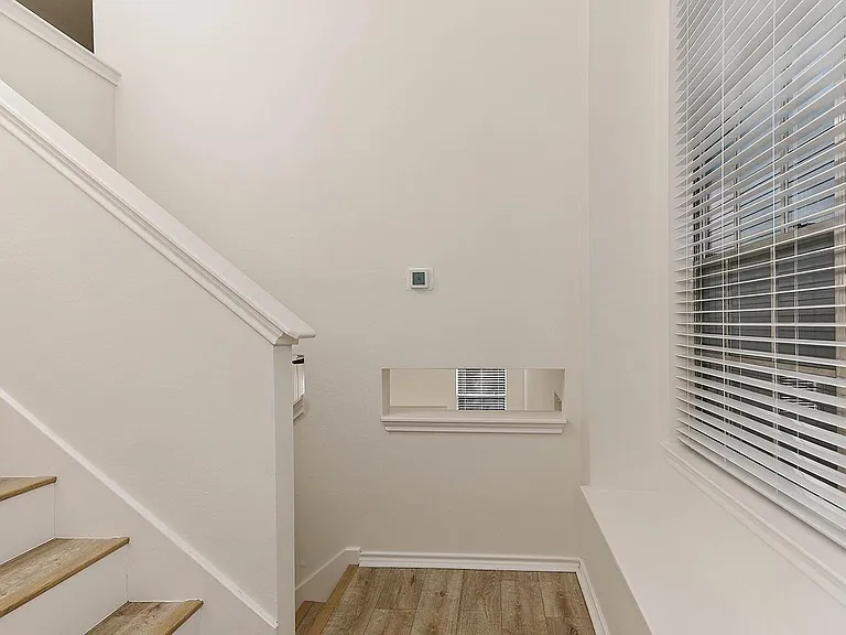 222 Blushwood Pl — Photo 3