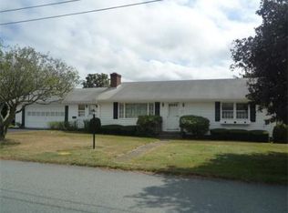 92 Hezekiah St, Somerset, MA 02725