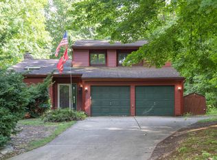 22655 Wynsmythe Dr, Mattawan, MI 49071