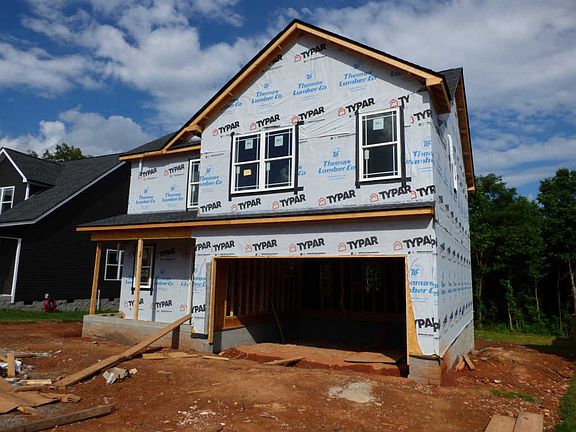 2nd image of 514 Medallion Cir