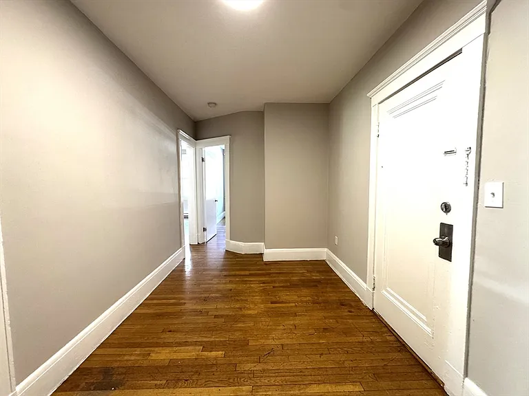15 Huss Ct #101 — Photo 2