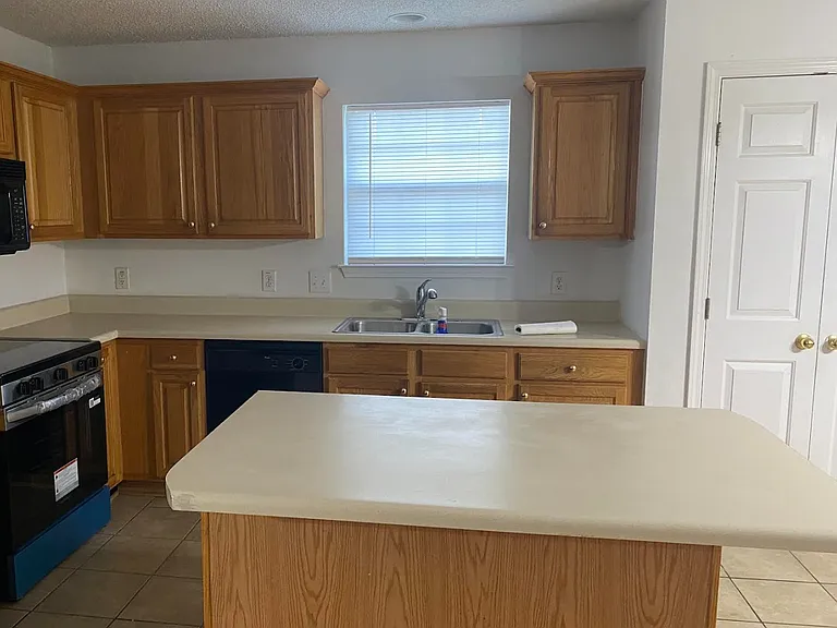 812 Willow Pointe Dr E — Photo 5