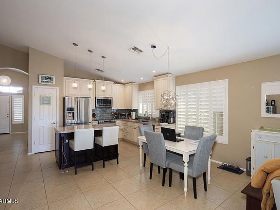 5th image of 43441 W Chisholm Dr
