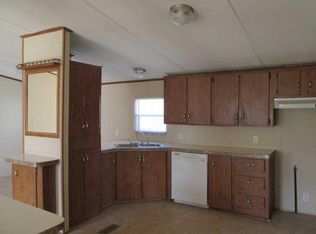26450 W Cherokee Dr, Flat Rock, MI
