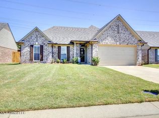 8834 Smith Ranch Dr, Southaven, MS 38671