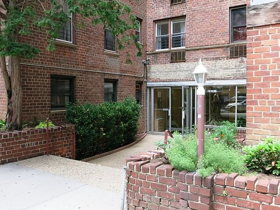 3rd image of 9711 63rd Dr APT L3