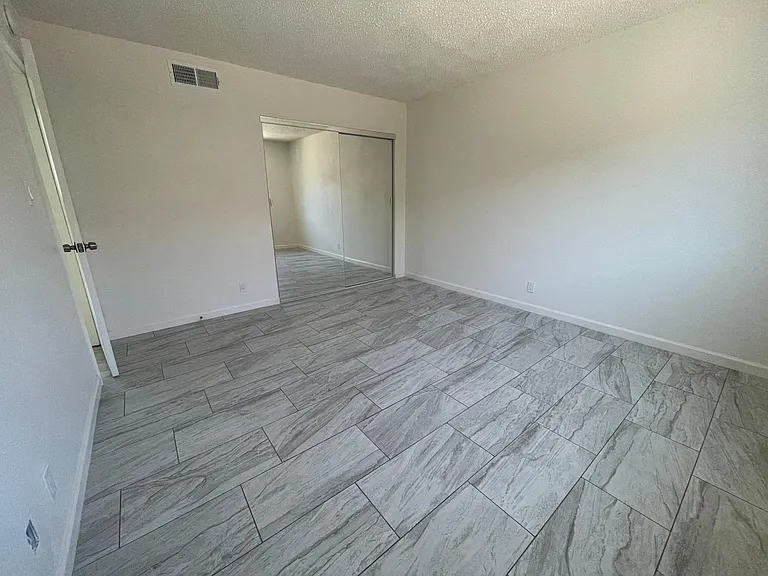 38509 5th St E #3 — Photo 6
