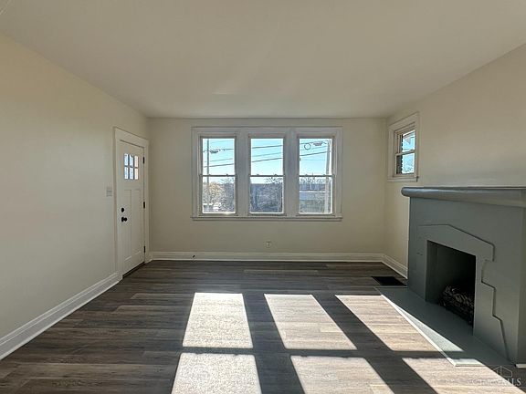 4th image of 4020 Walter Ave