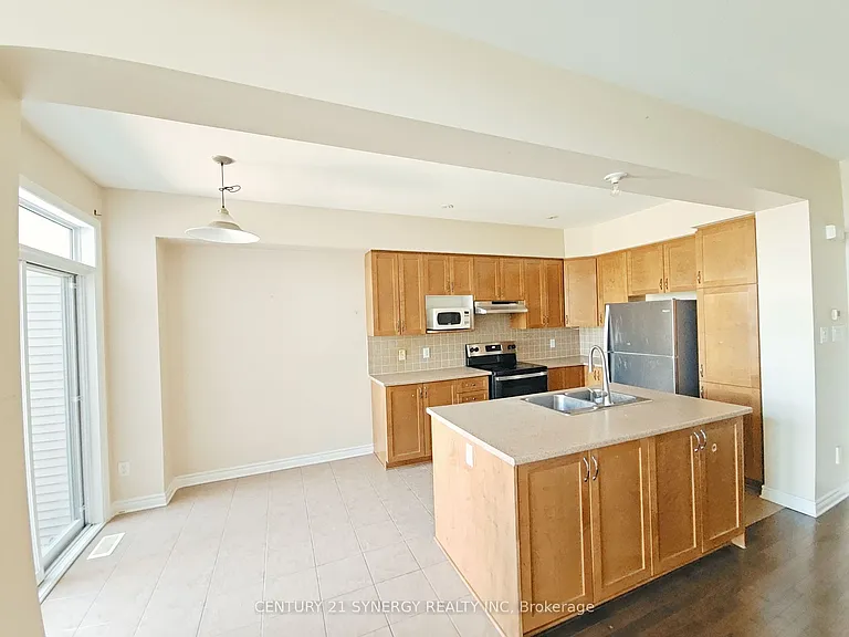987 Klondike Rd — Photo 4