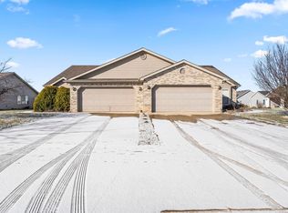 2512 Hogans Aly, Decatur, IN 46733