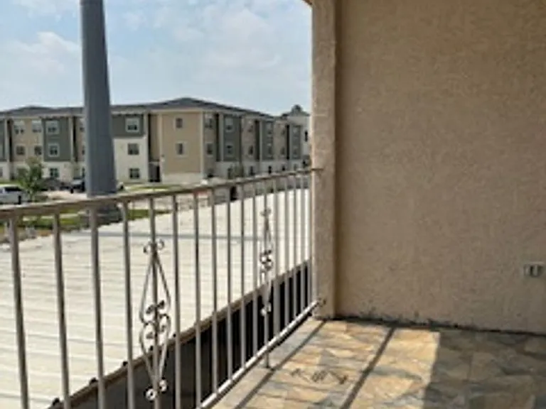 4616 N D St — Photo 8