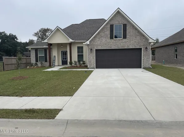 805 Ahoy Dr, Biloxi, MS 39532
