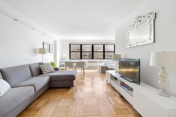 Sold by Compass | media 1