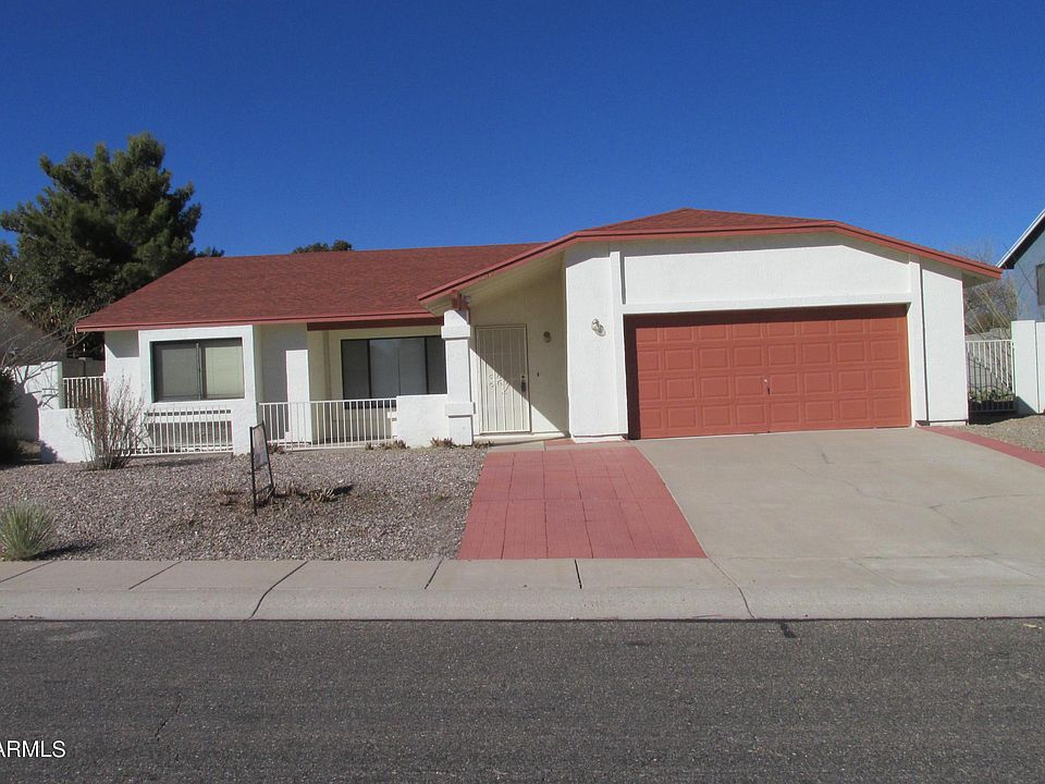 1st image of 2579 Canyon Crest St