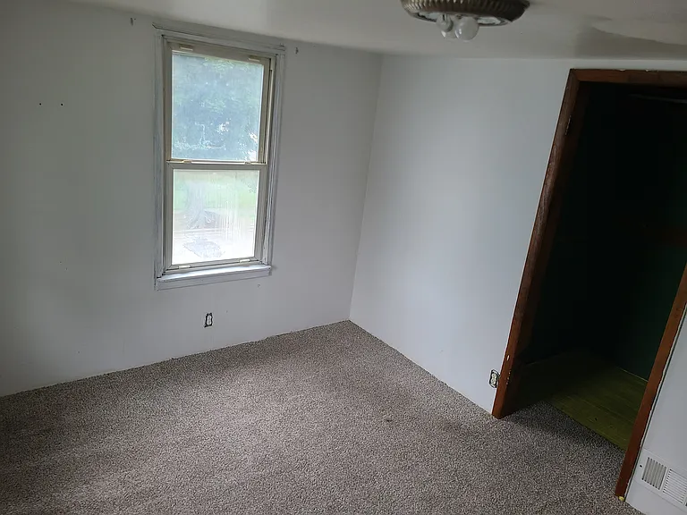 231 Floral Ave — Photo 3