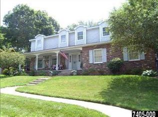 875 Pinehurst Rd, York, PA 17402